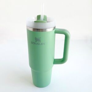 Stanley The Quencher 30 oz. H2.0 FlowState Tumbler in Jade